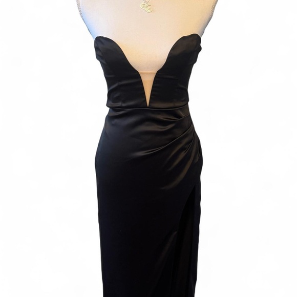 NBD Evening Gown - Picture 5 of 5